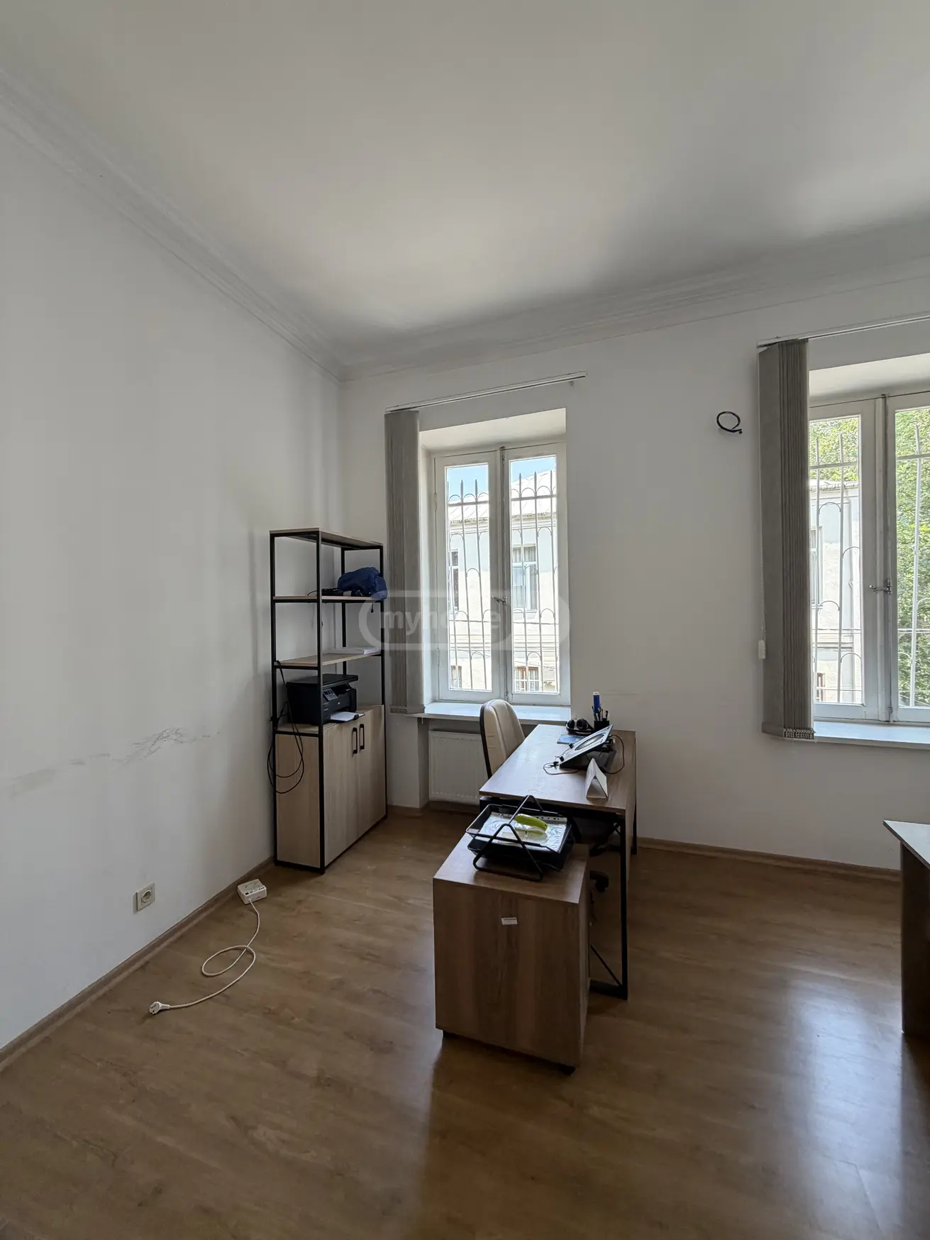 Office Commercial Area For Rent In Vera view 4
