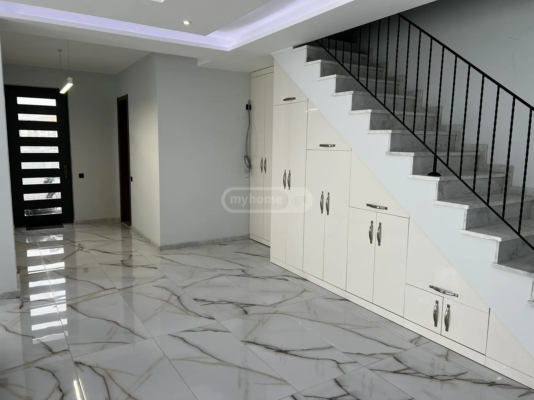 4 Room Private House For Sale view 4