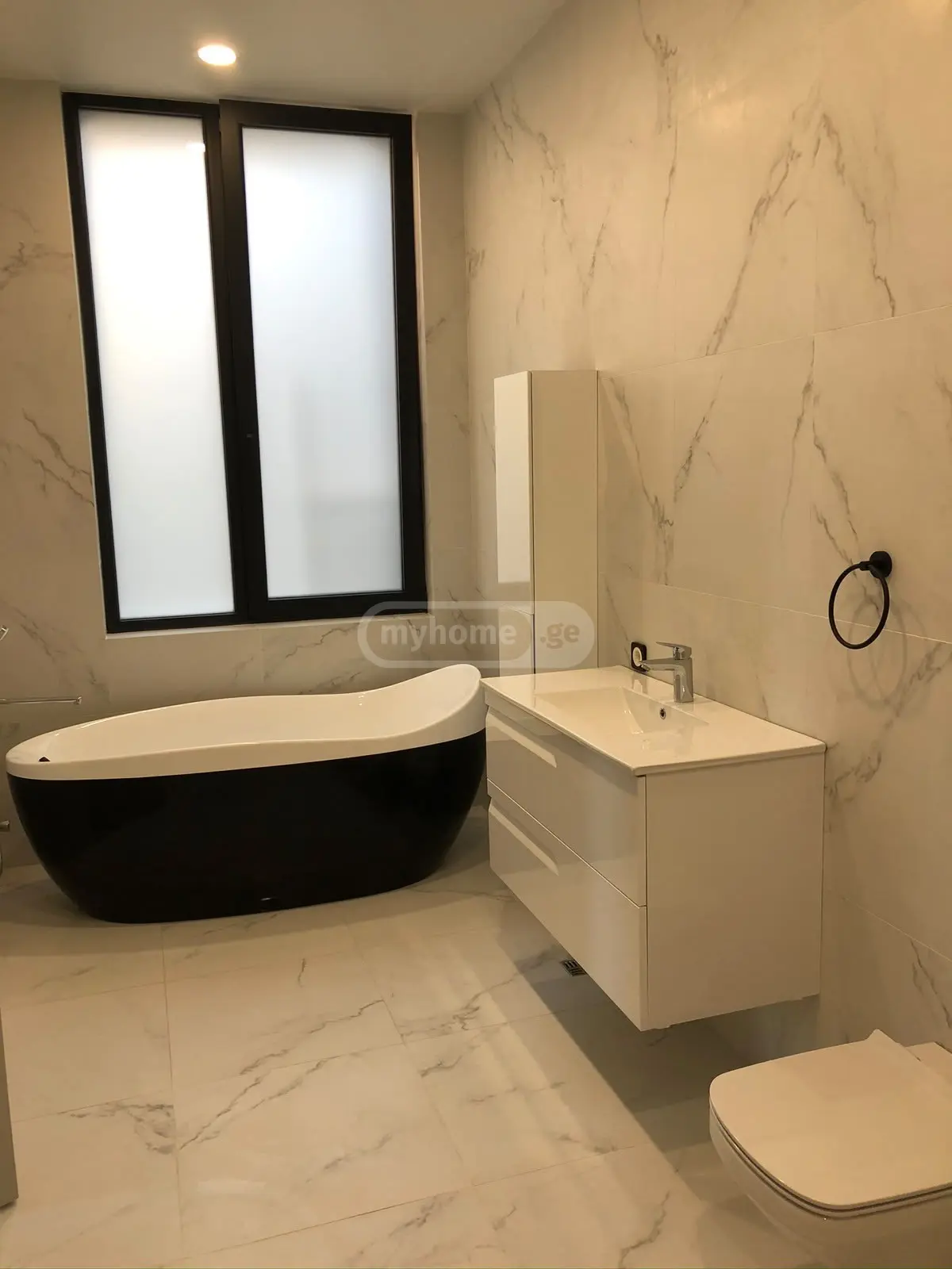 5 Room Private House For Sale view 2