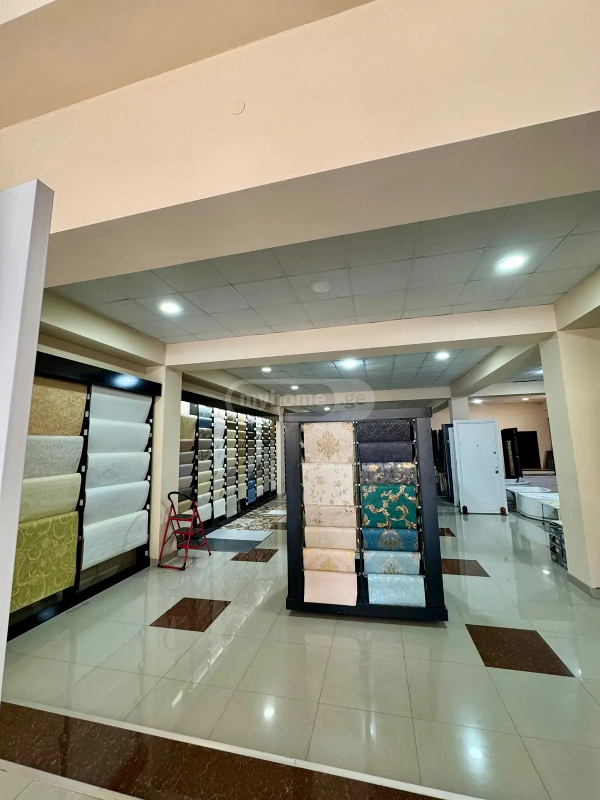 Universal Commercial Area For Rent In Gori view 3