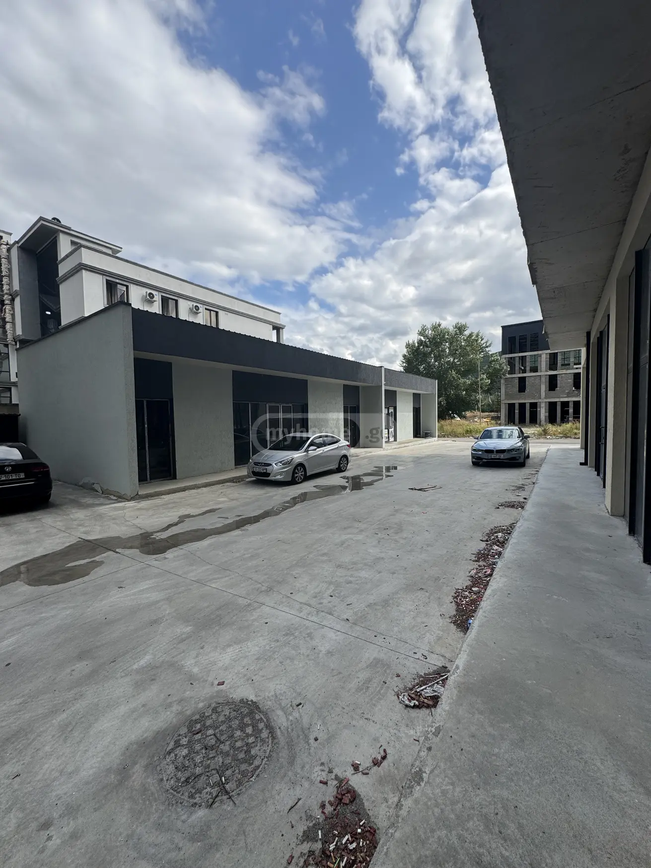 Universal Commercial Area For Rent In Gori view 2