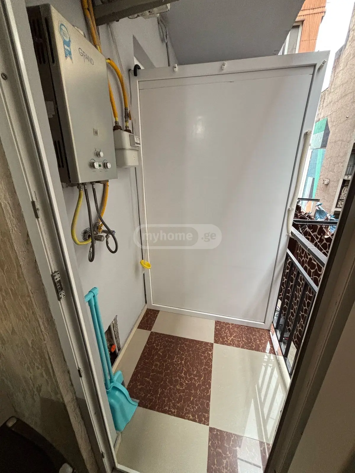 2 Room Apartment Daily Rent In Old Batumi District, In Batumi view 3