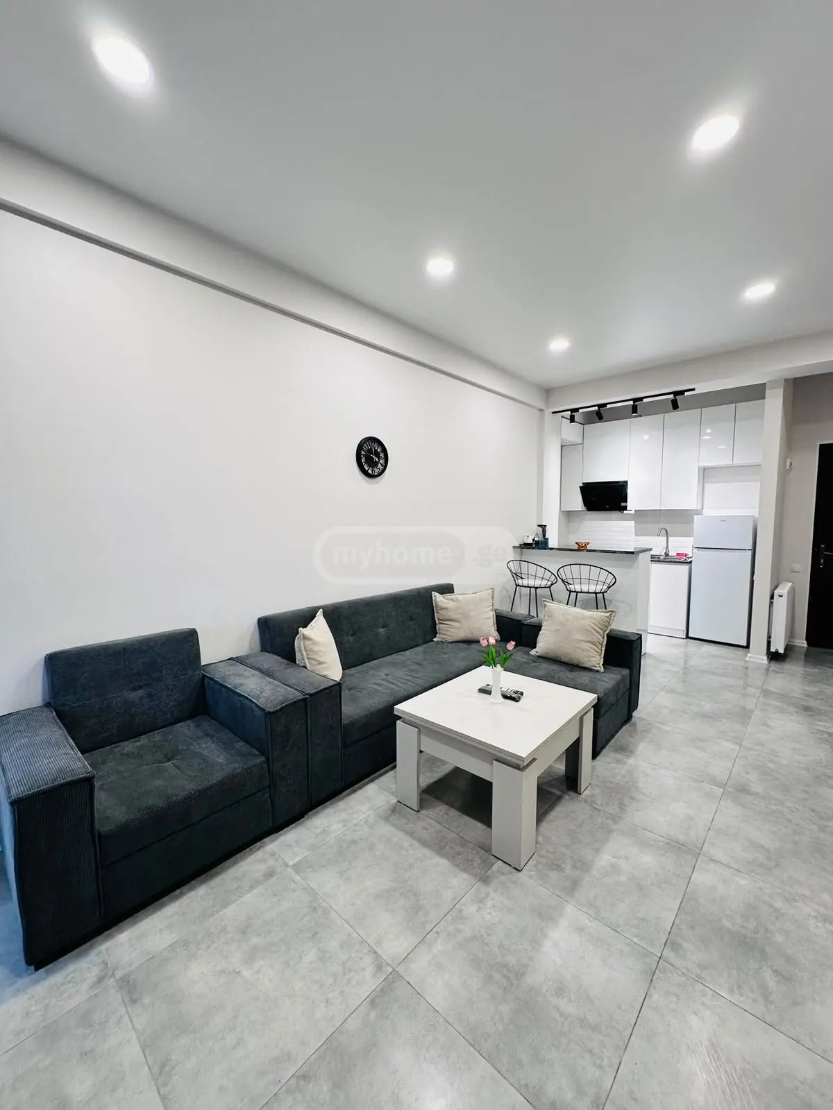 2 Room Apartment Daily Rent In Mukhiani view 1