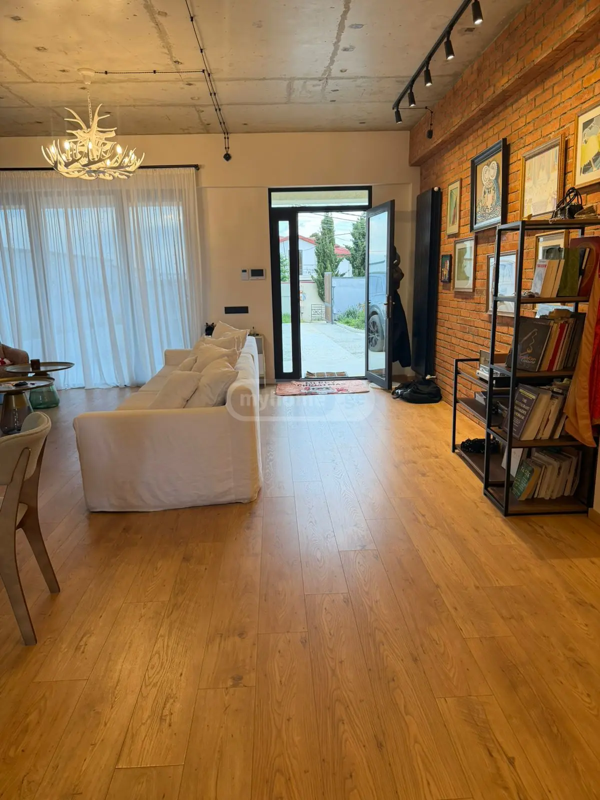 6 Room Private House For Rent In Tabakhmela view 5
