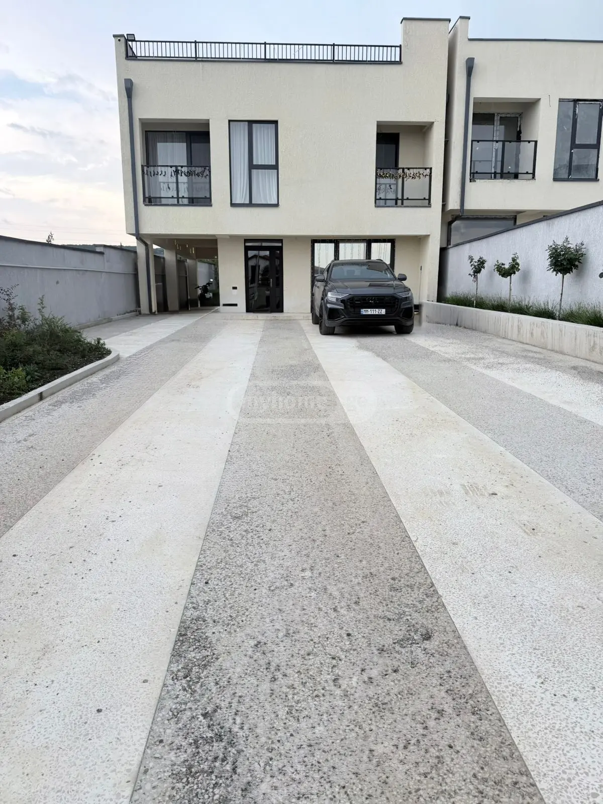 6 Room Private House For Rent In Tabakhmela view 1