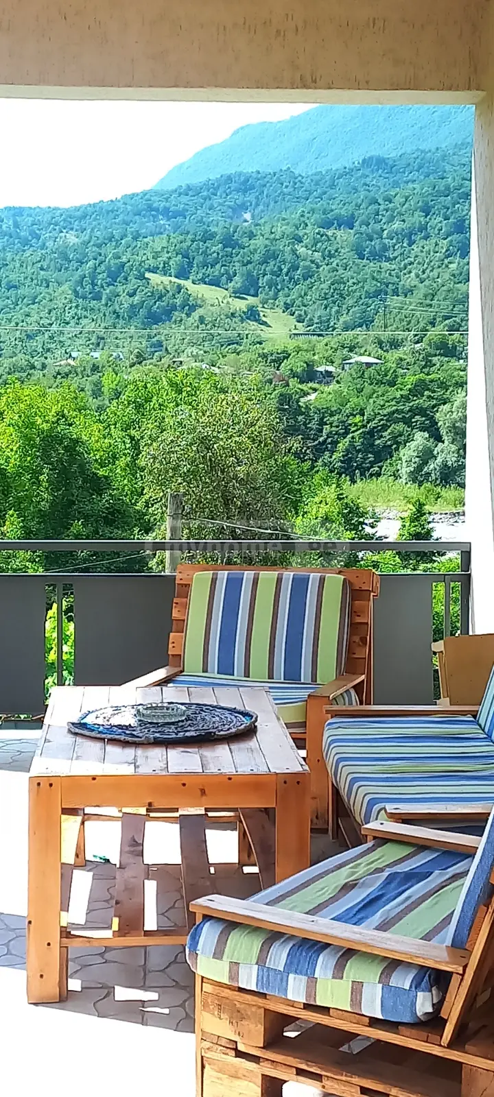 6 Room Private House Daily Rent In Ambrolauri view 2