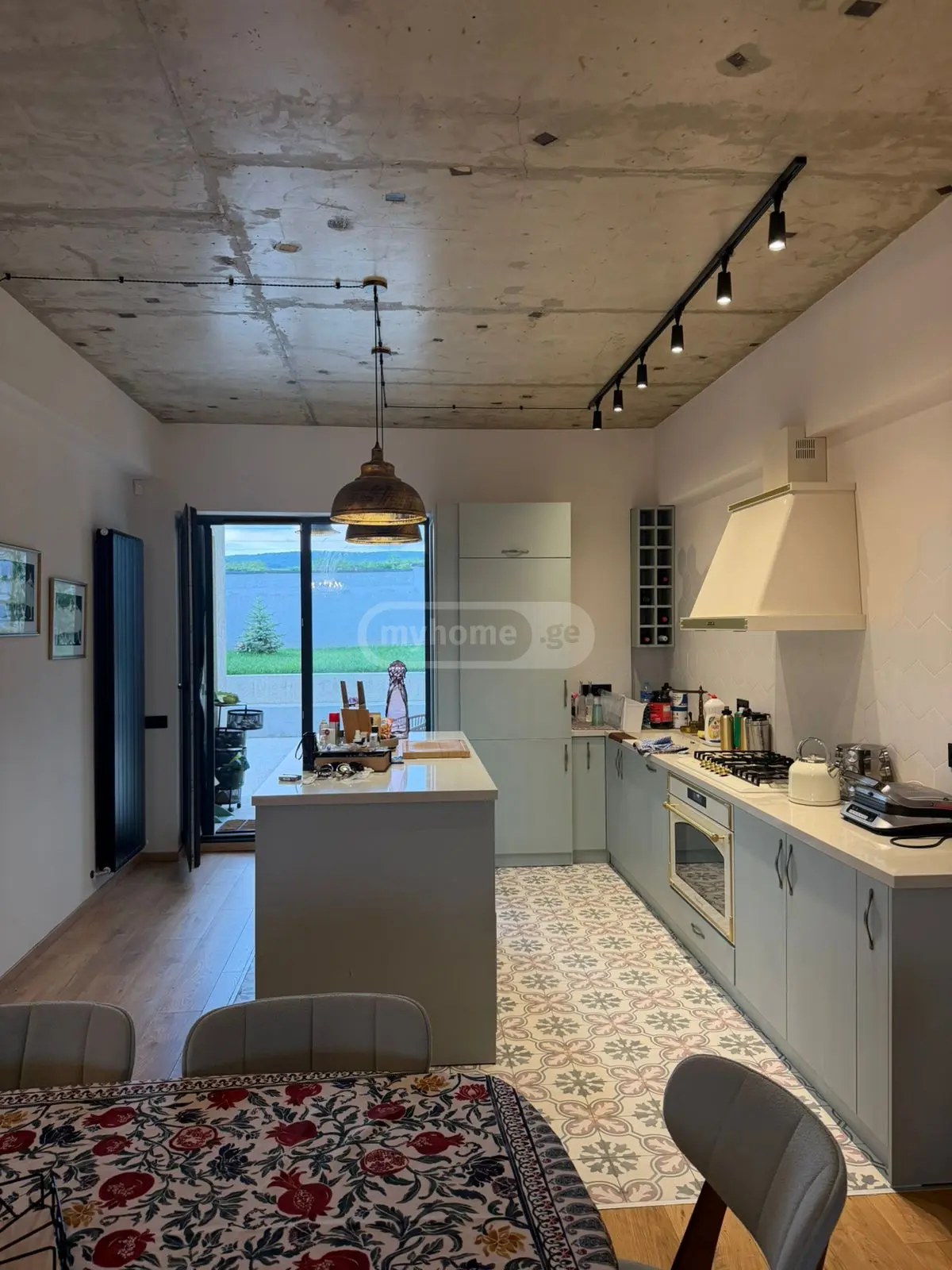 6 Room Private House For Rent In Tabakhmela view 2