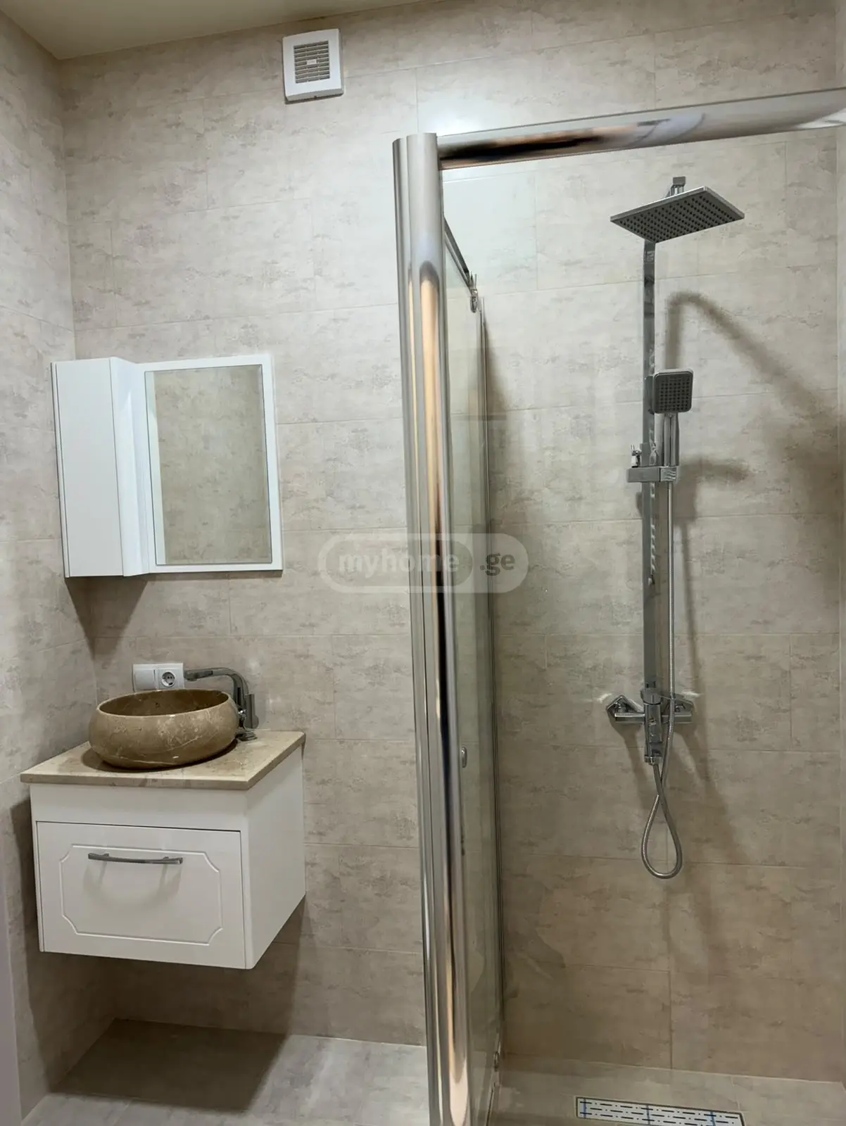 2 Room Apartment For Rent In Gori view 11
