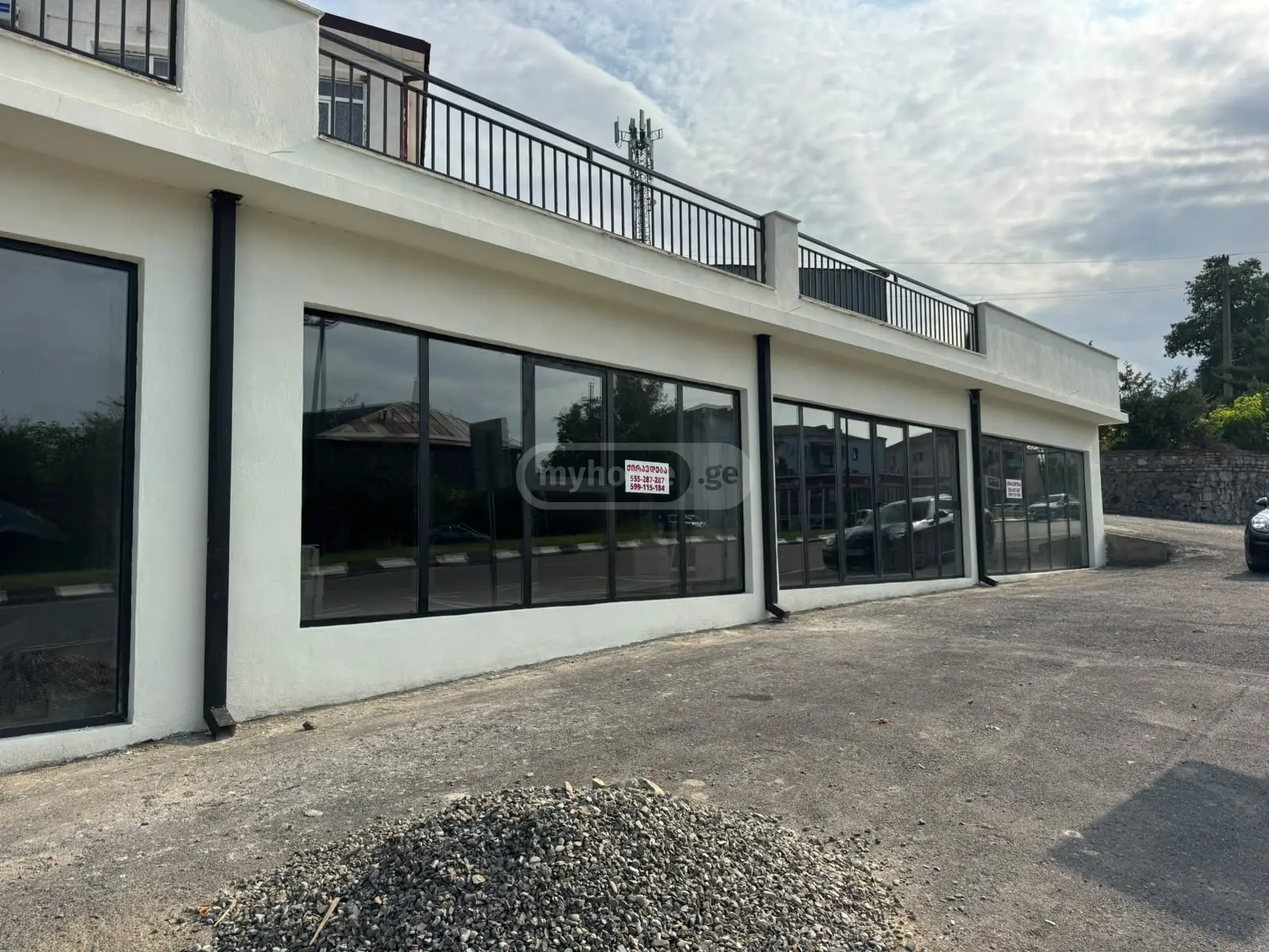 Universal Commercial Area For Rent In Telavi view 2