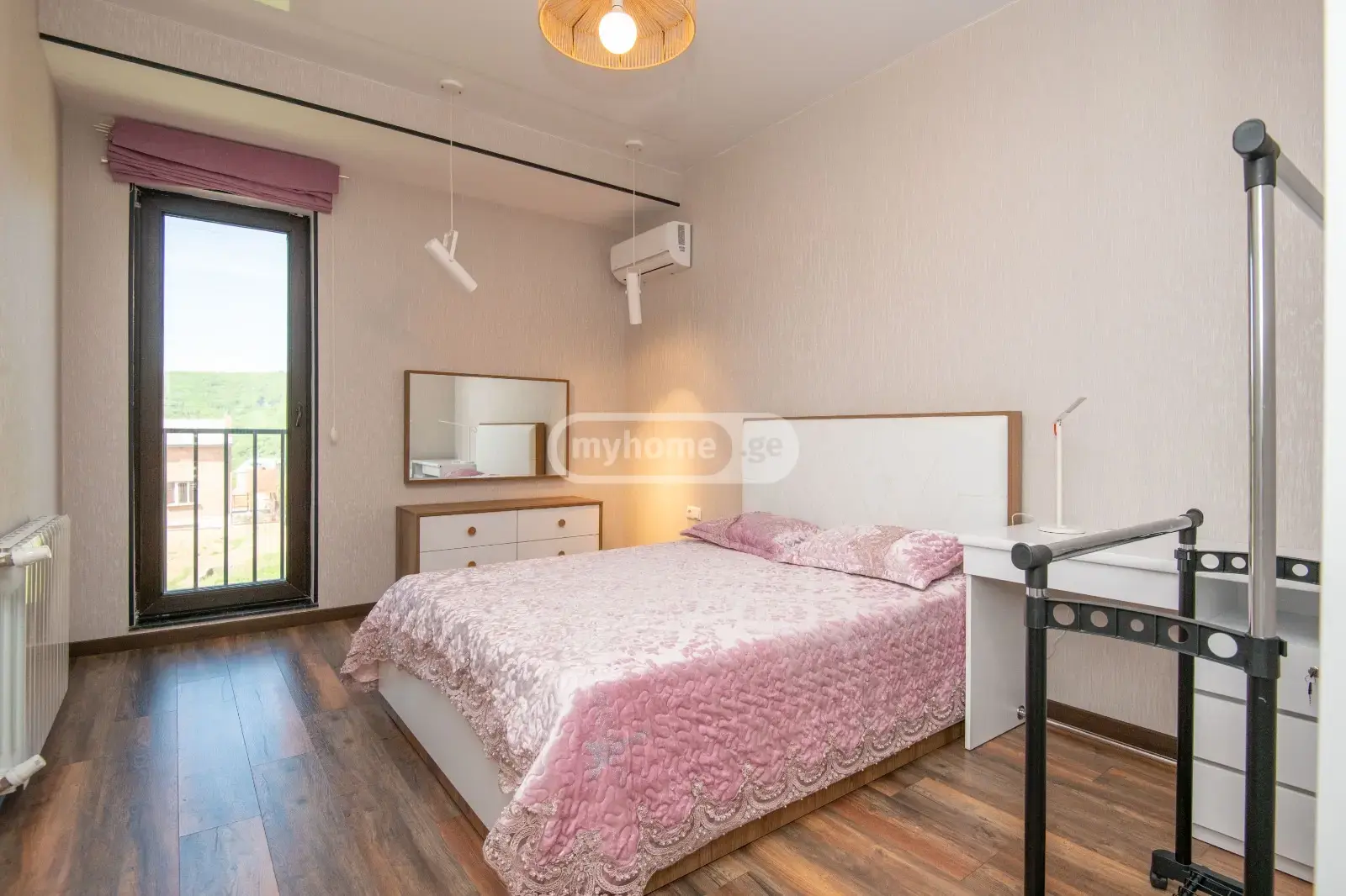 7 Room Private House For Rent In Vake view 10