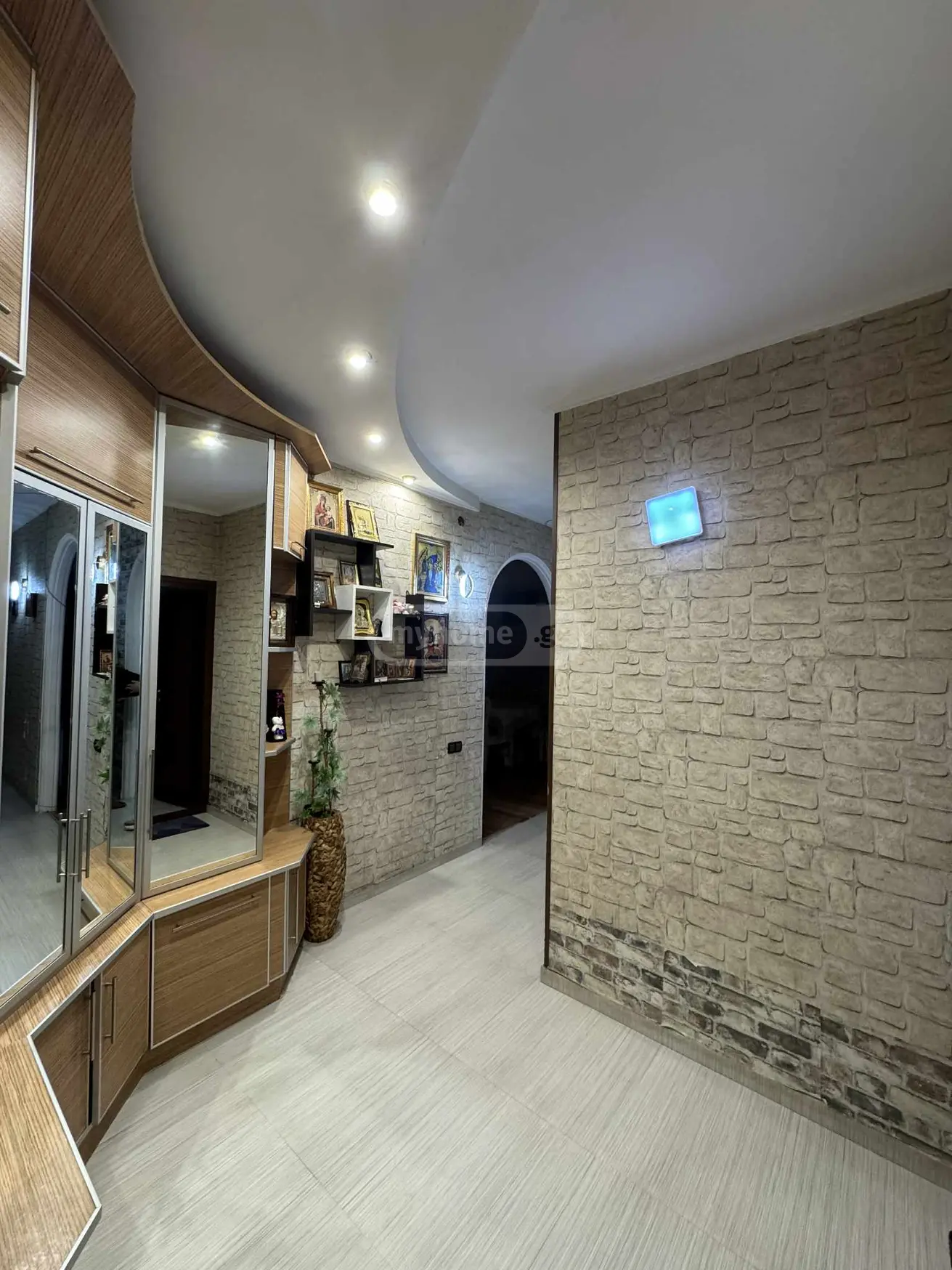 7 Room Apartment For Sale view 5