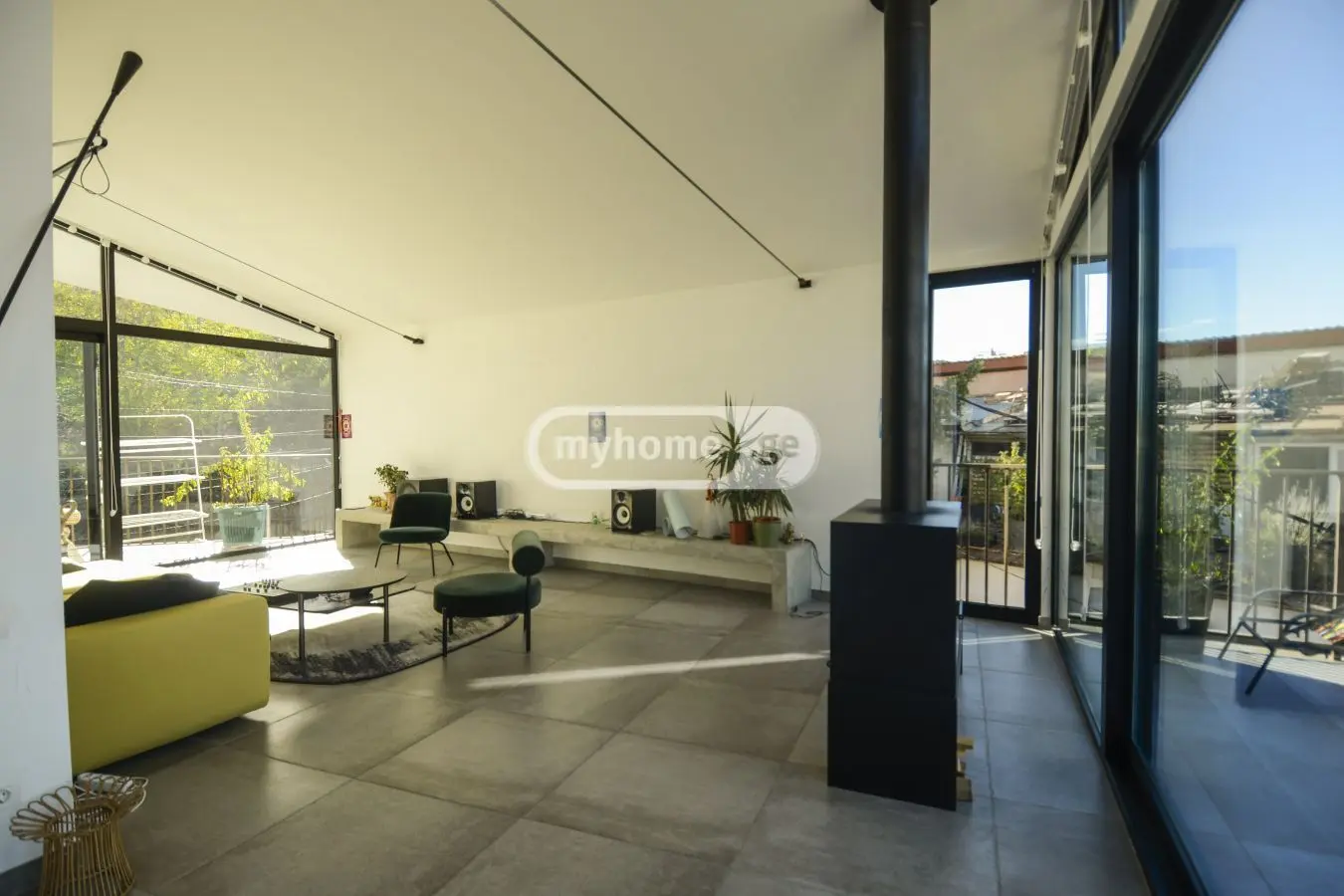 5 Room Private House For Rent In Vera view 11