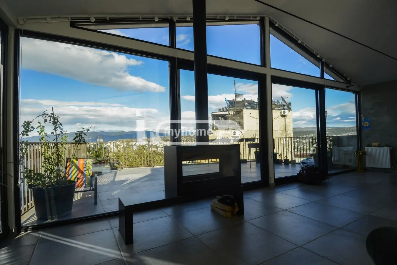 5 Room Private House For Rent In Vera view 12