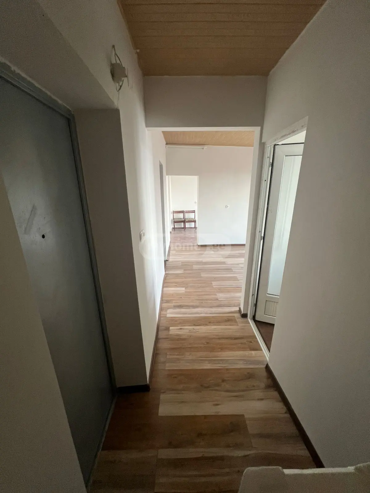 4 Room Apartment For Sale view 2
