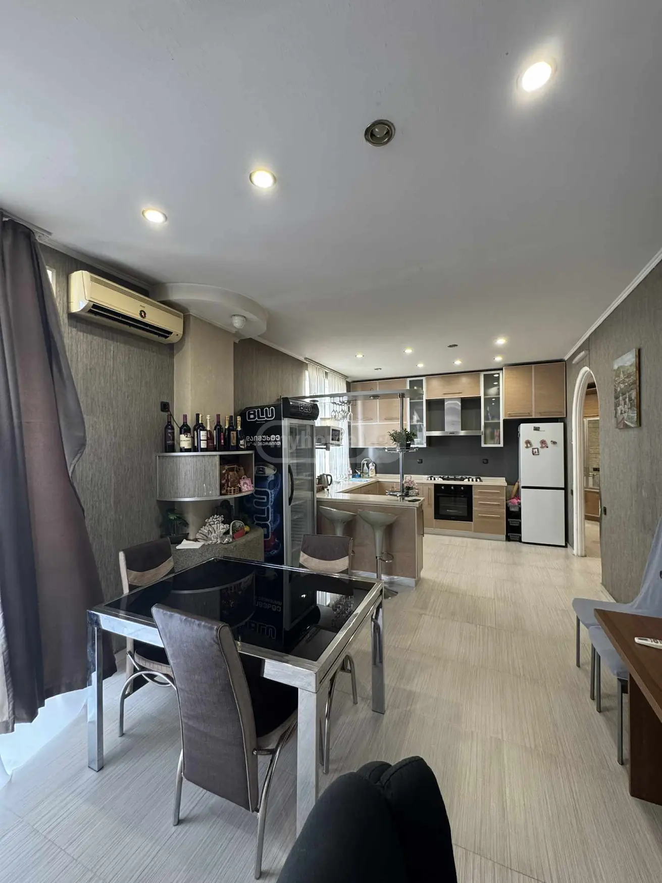 7 Room Apartment For Sale view 8