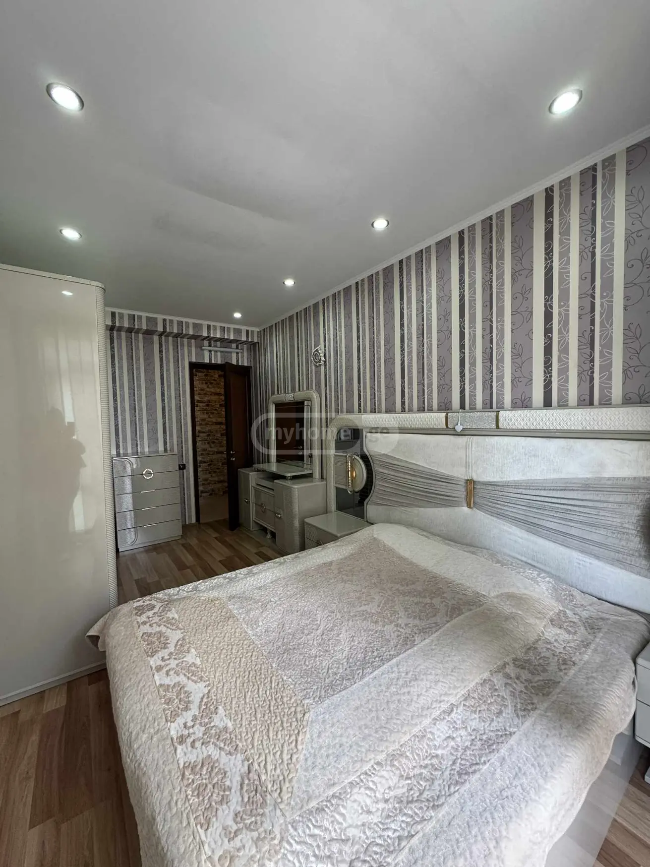7 Room Apartment For Sale view 14