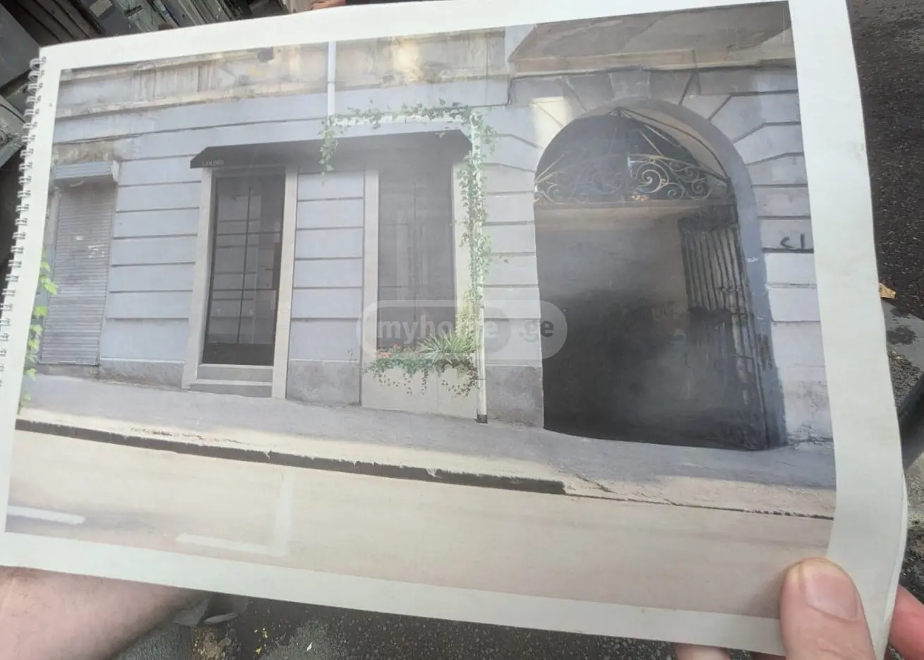 Universal Commercial Area For Sale In Mtatsminda view 2