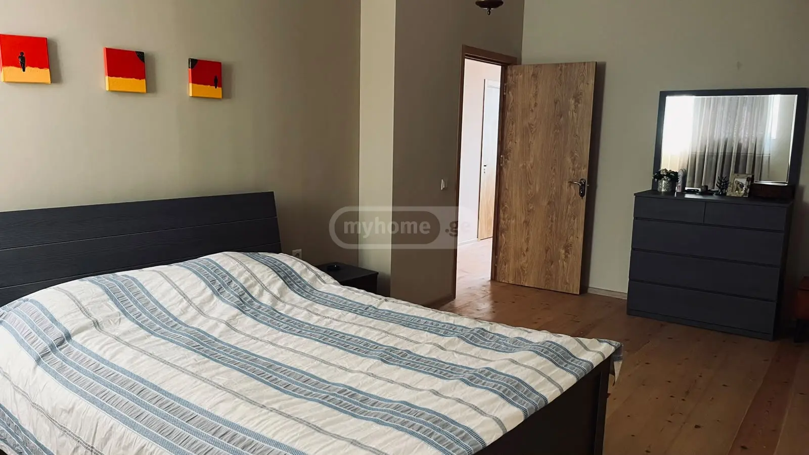 7 Room Private House For Sale view 9