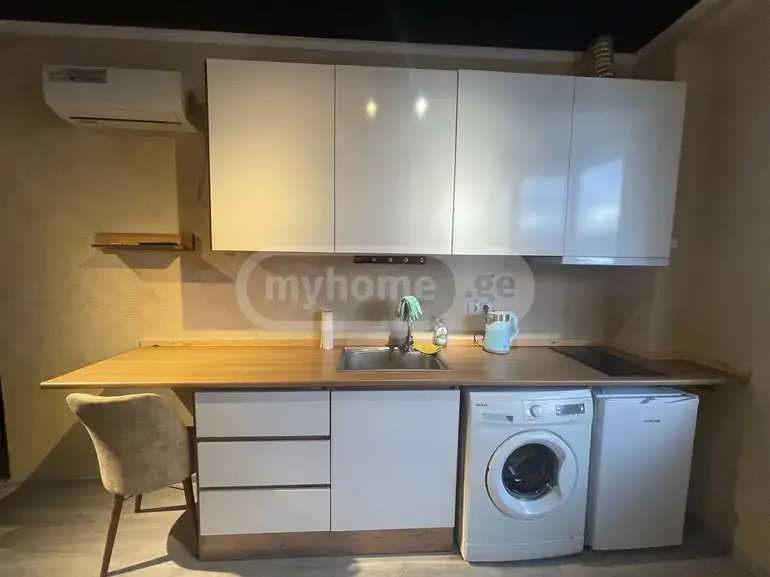 10+ Room Hotel For Sale In Isani view 11