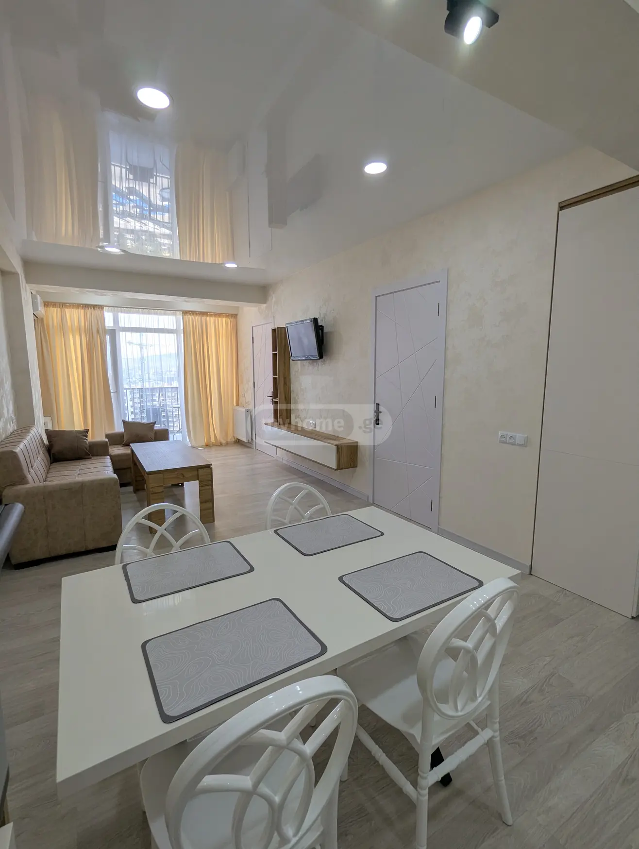 3 Room Apartment Daily Rent In Didi Digomi view 9