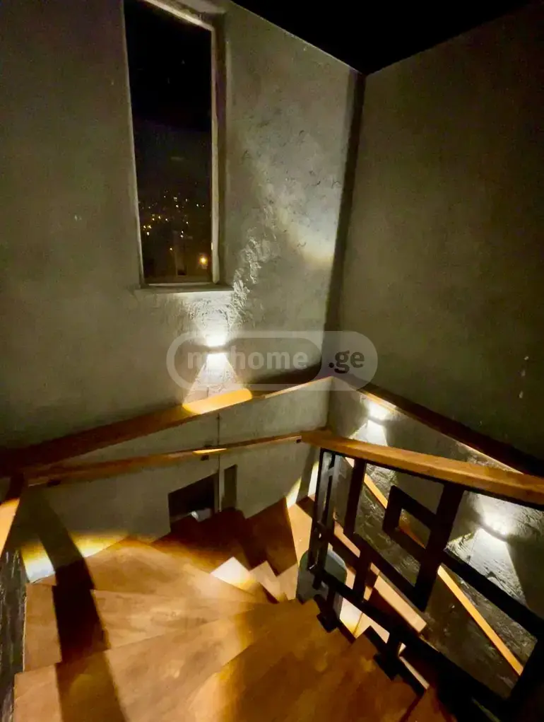 10+ Room Hotel For Sale In Isani view 9