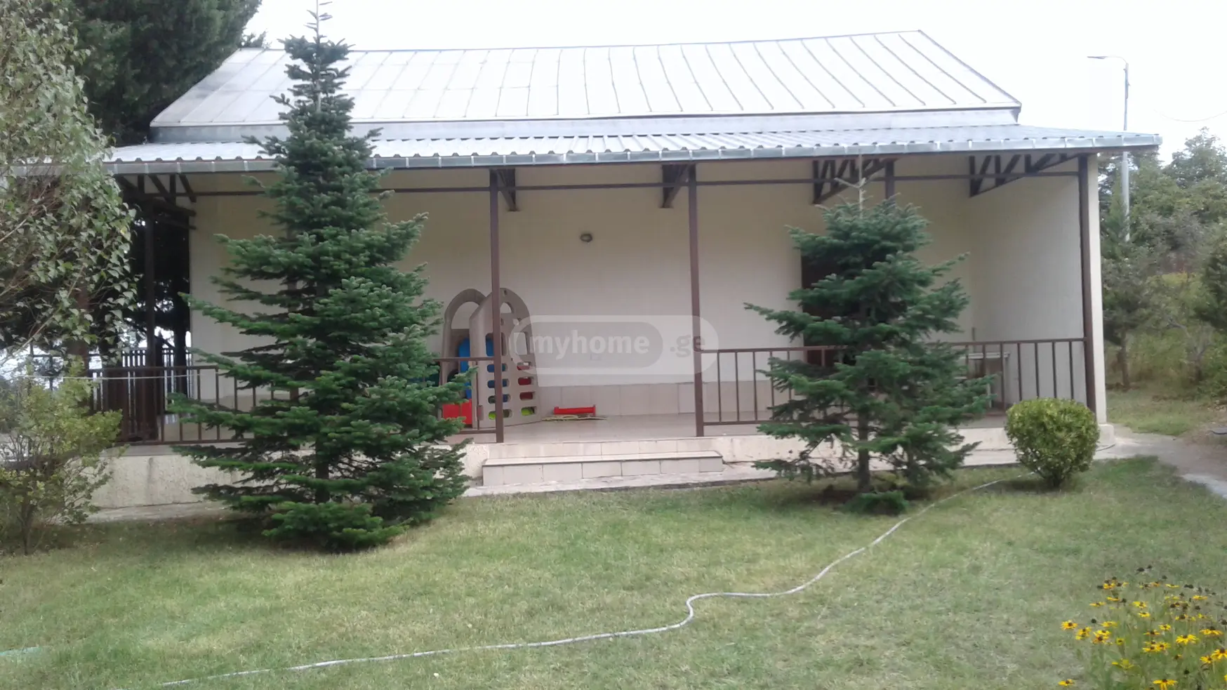 4 Room Private House For Sale view 2