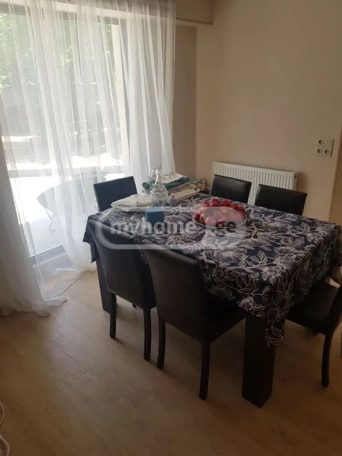 6 Room Country House For Rent In Sololaki view 5