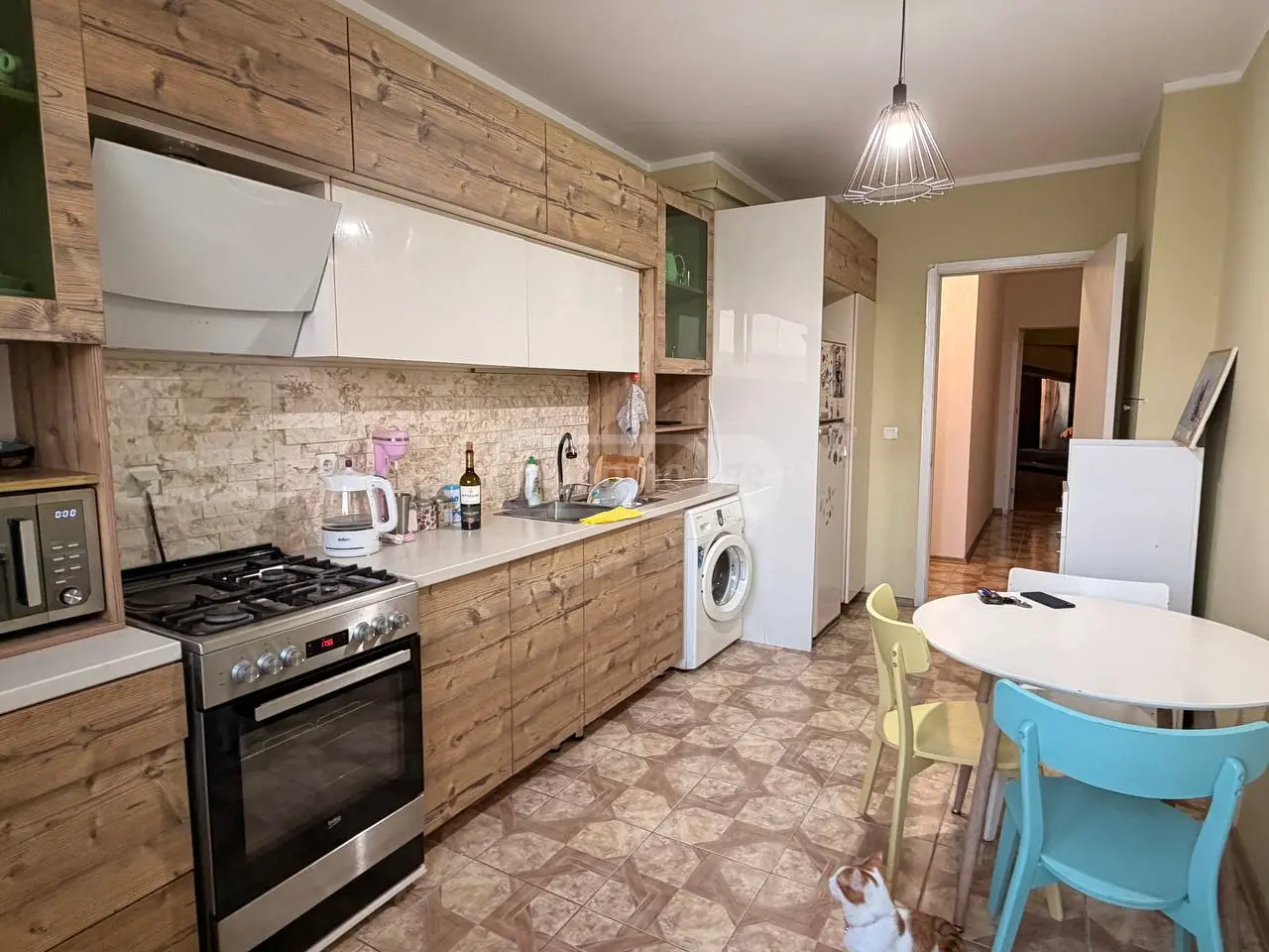4 Room Apartment For Sale view 2