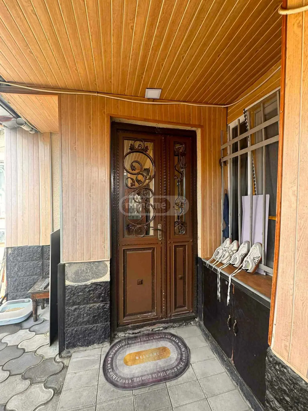7 Room Private House For Sale view 3