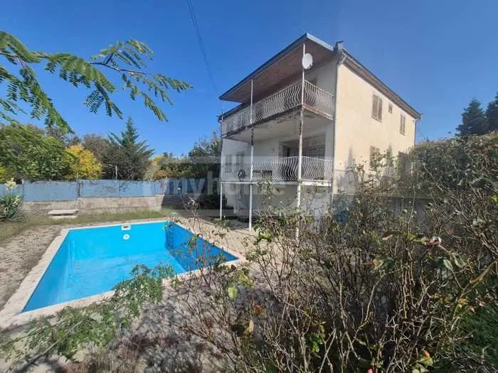 7 Room Apartment For Sale view 1