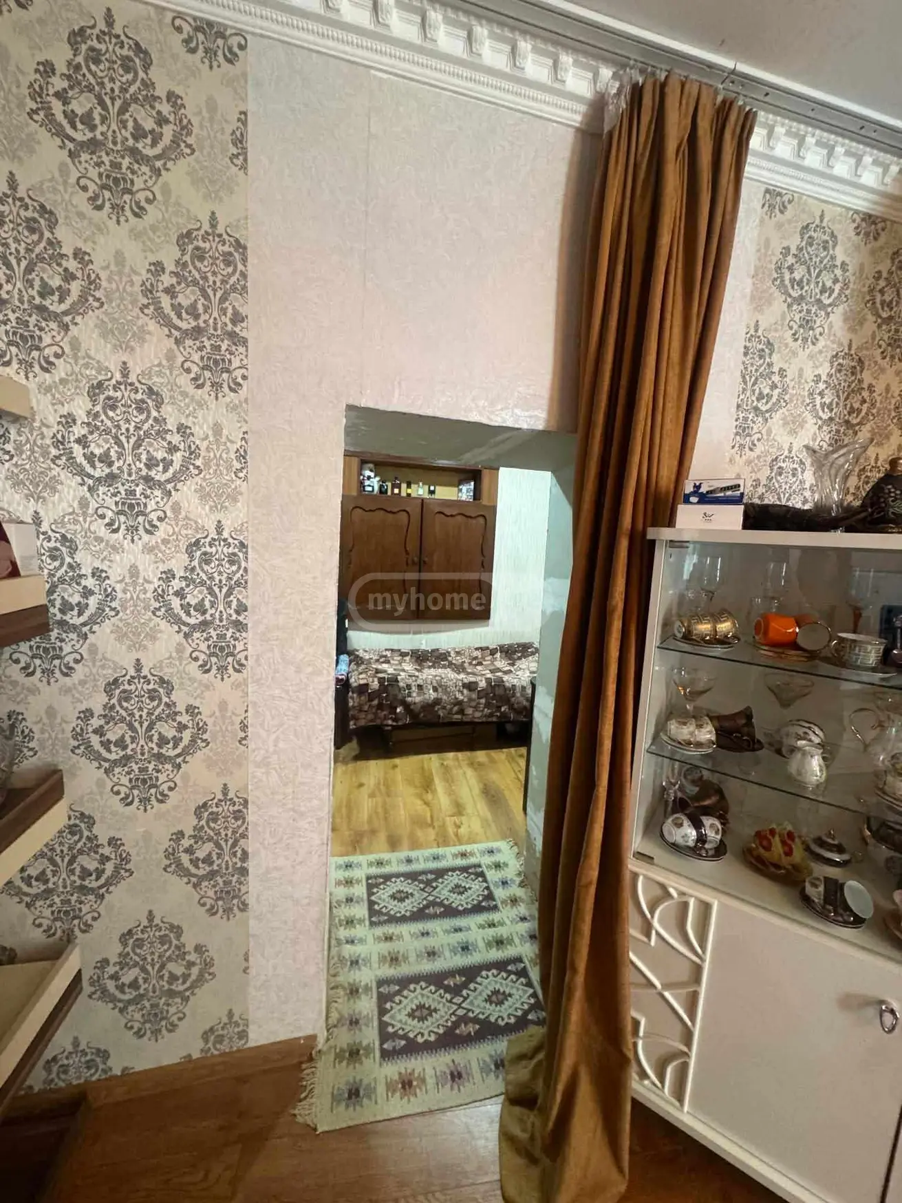 7 Room Private House For Sale view 6