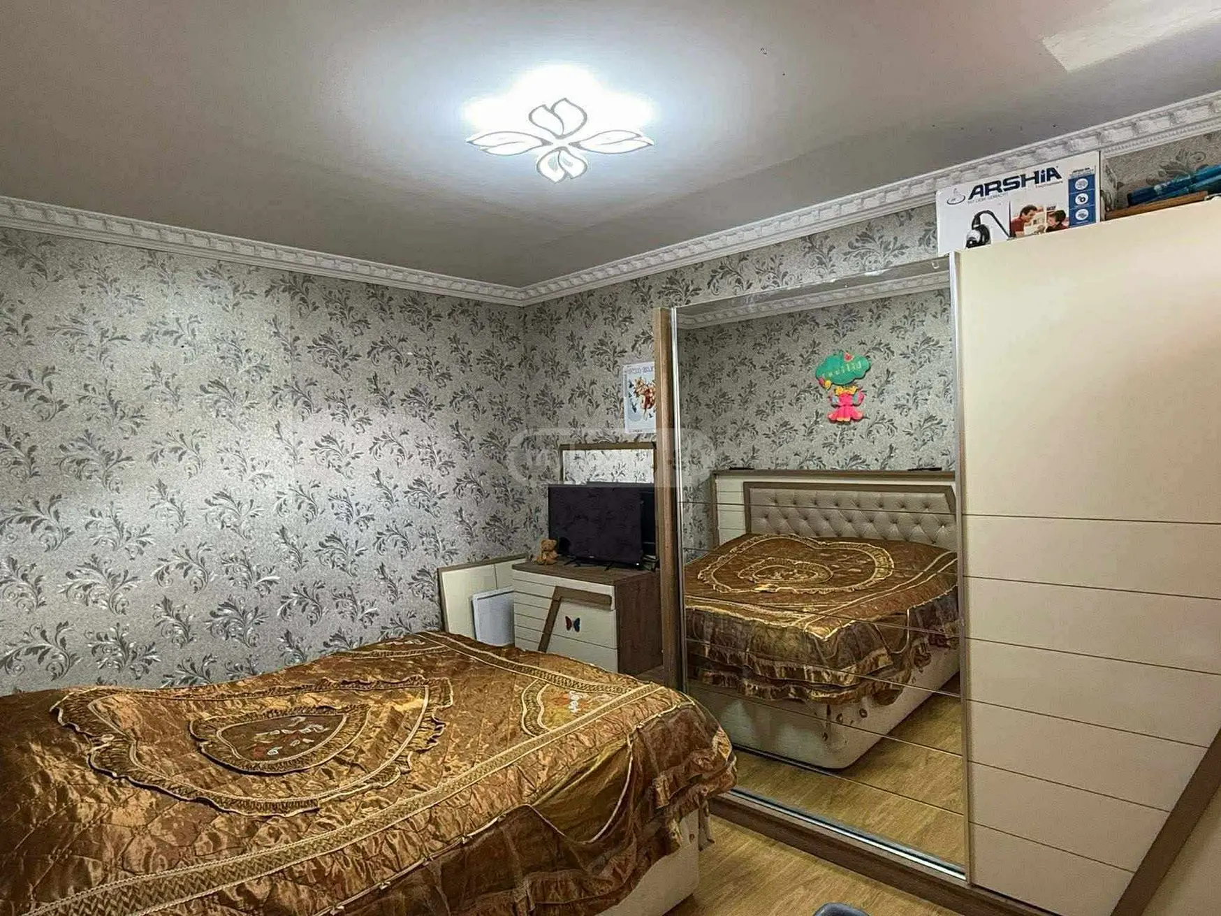 7 Room Private House For Sale view 5
