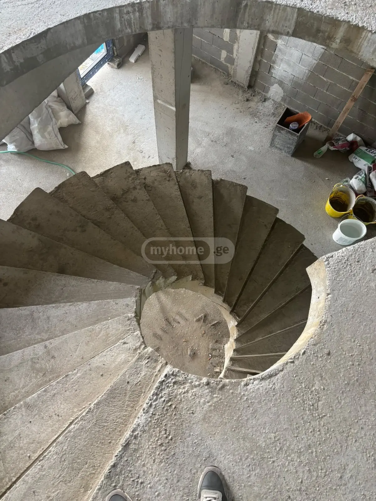 6 Room Private House For Sale view 35