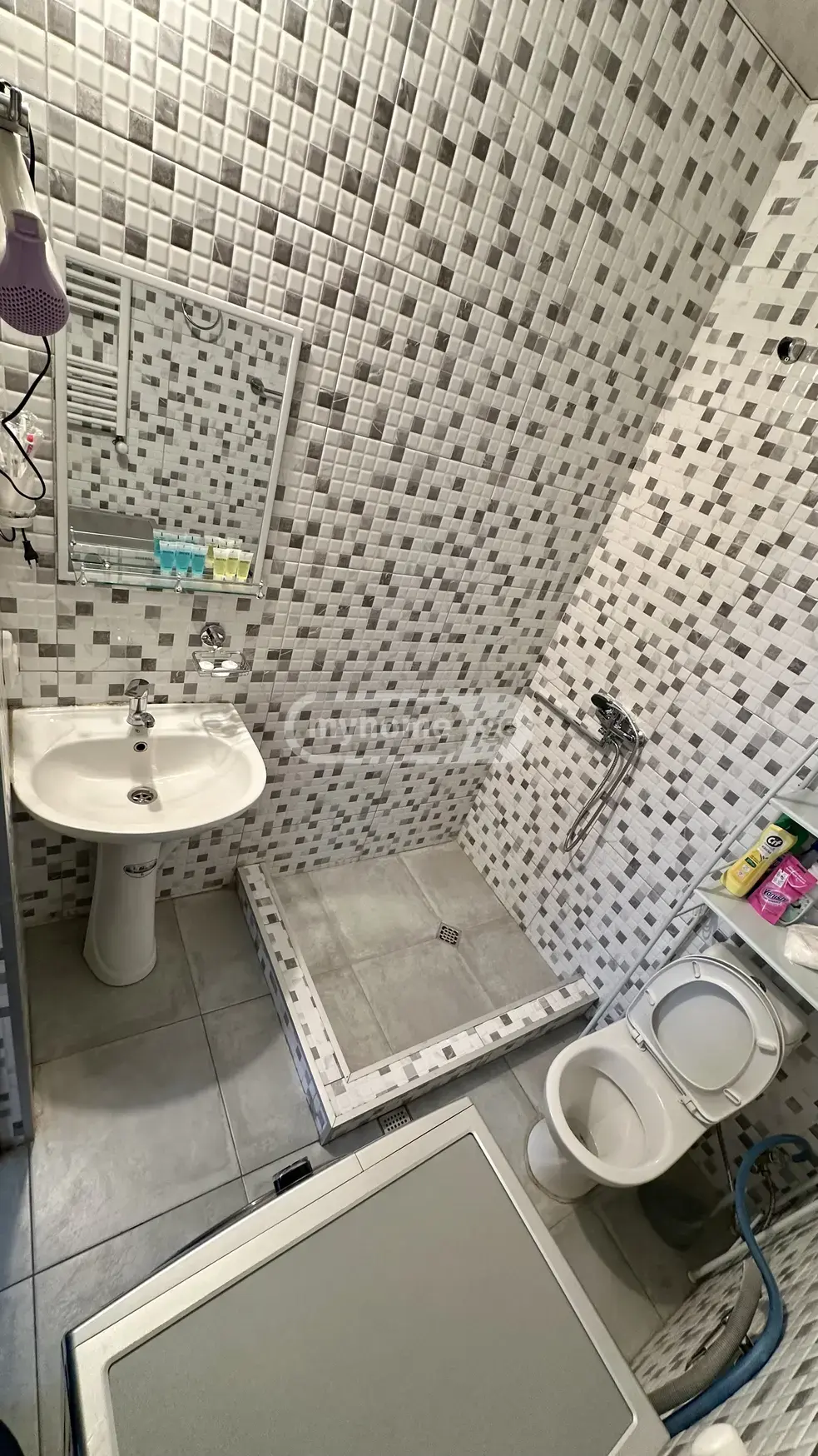 3 Room Private House Daily Rent In Chugureti view 11