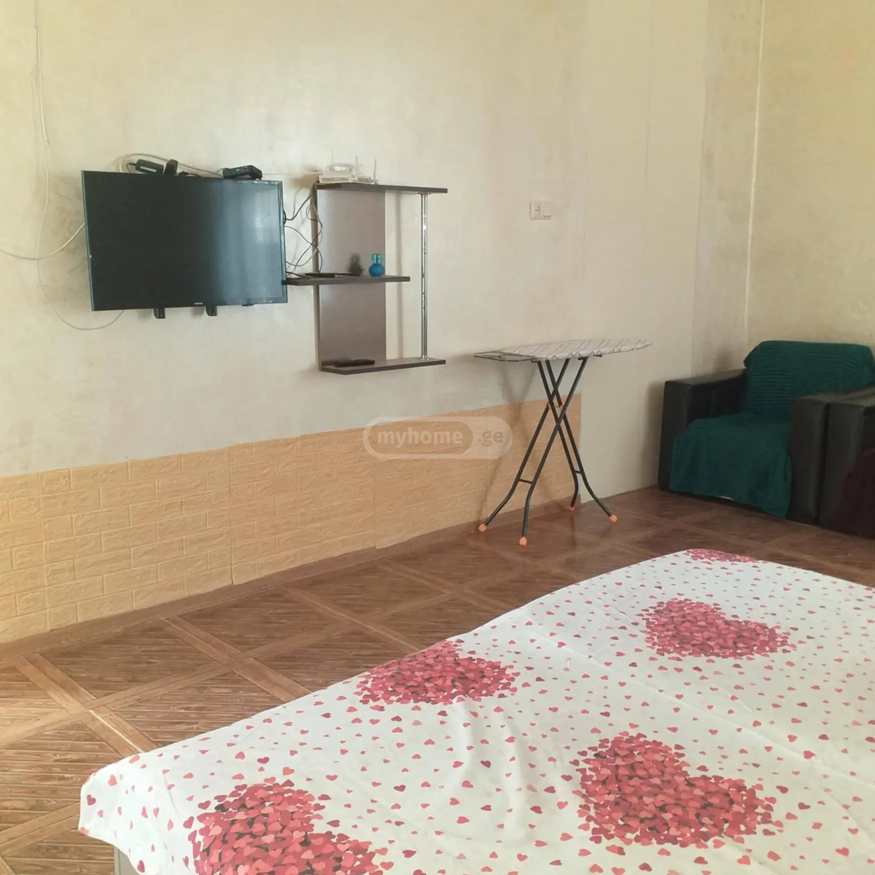 3 Room Private House For Rent In Batumi view 2
