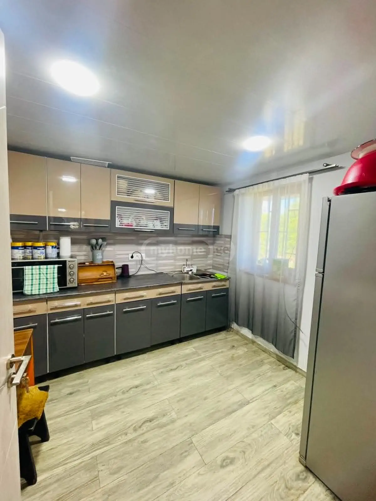 6 Room Private House For Sale view 7