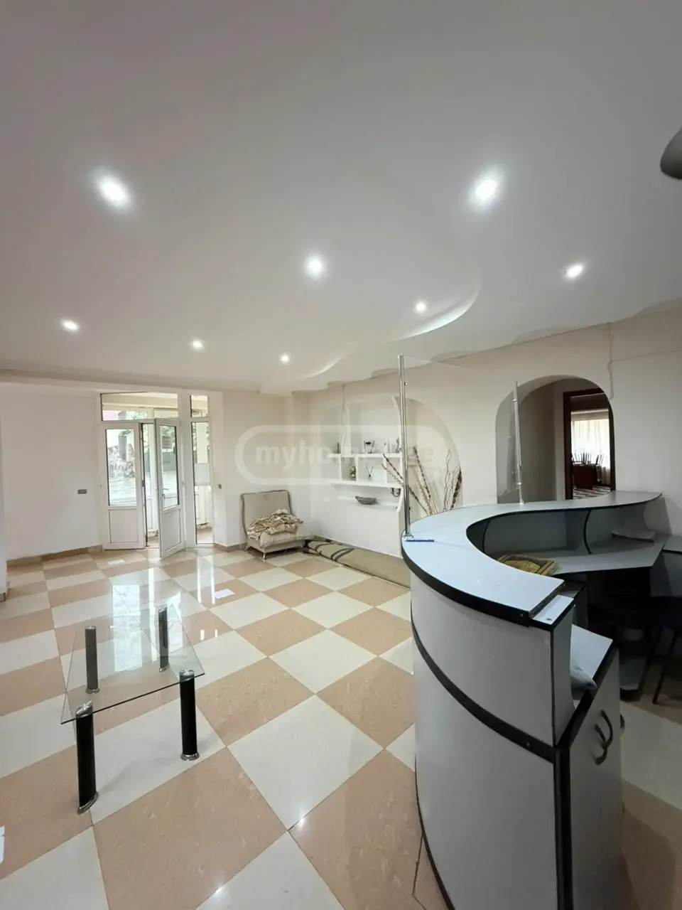 10+ Room Hotel For Sale In Bakuriani view 3