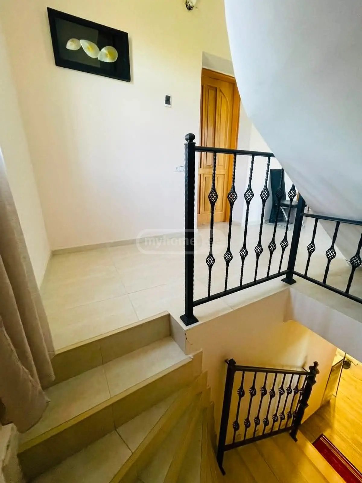 6 Room Private House For Sale view 12