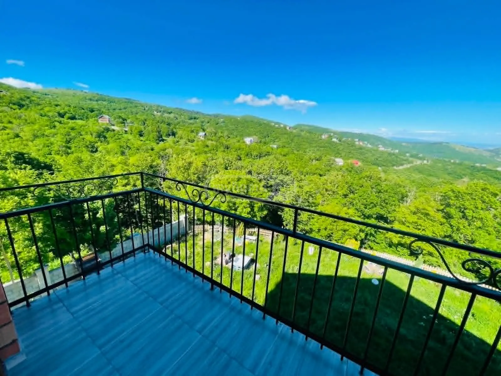 6 Room Private House For Sale view 10