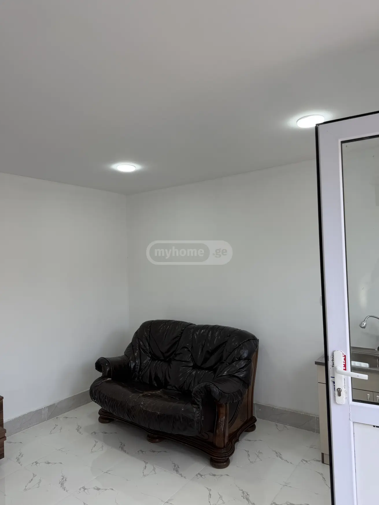 Universal Commercial Area For Rent In Samgori view 8