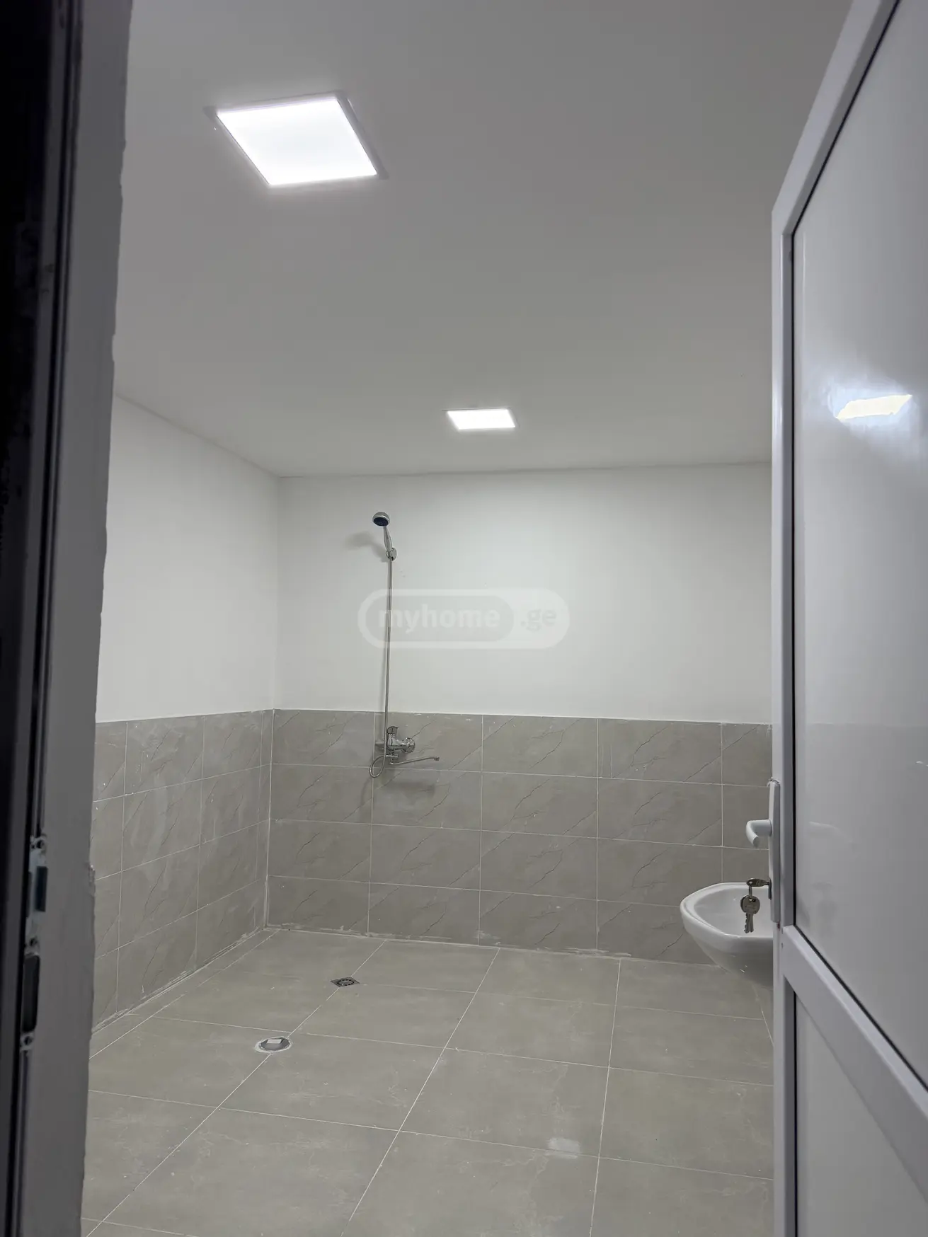 Universal Commercial Area For Rent In Samgori view 10