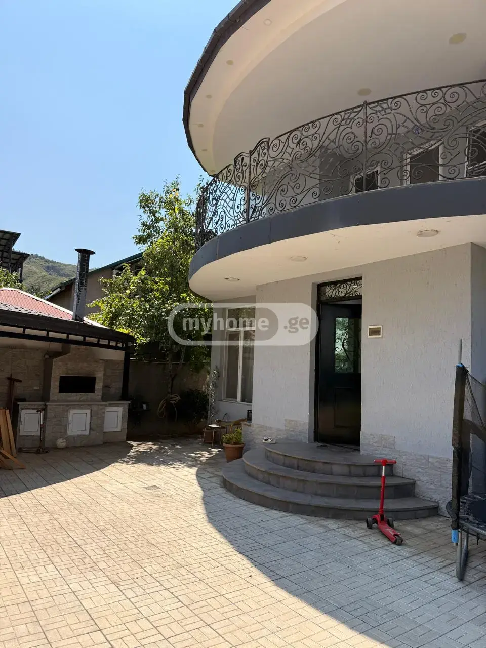 7 Room Private House For Rent In Isani view 1
