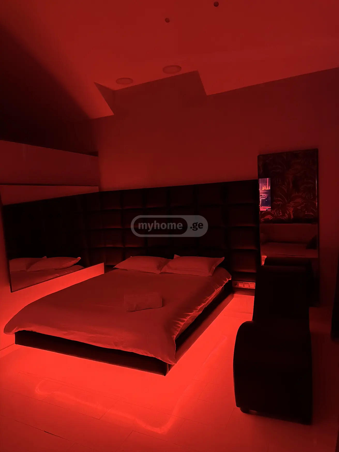 9 Room Hotel For Sale view 3