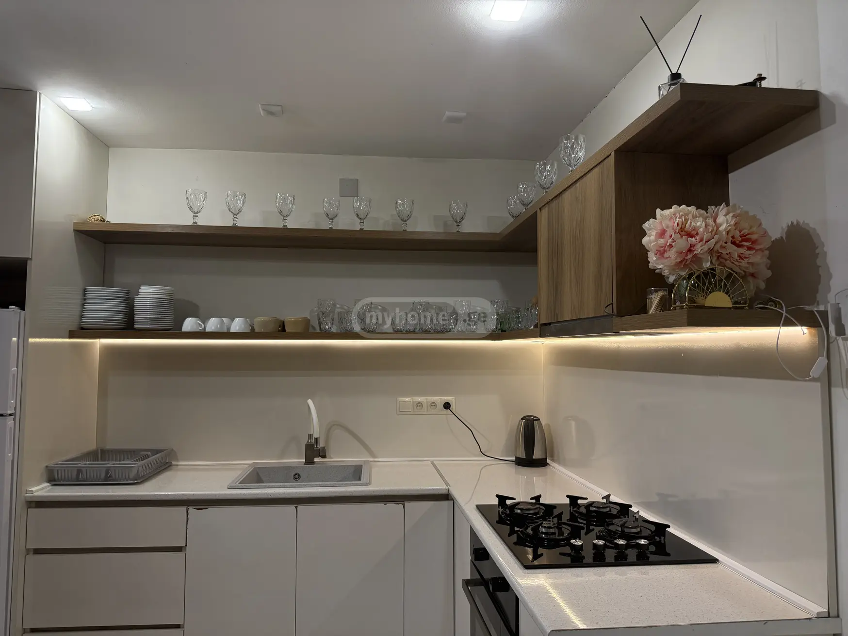3 Room Private House Daily Rent In Rustavi view 2