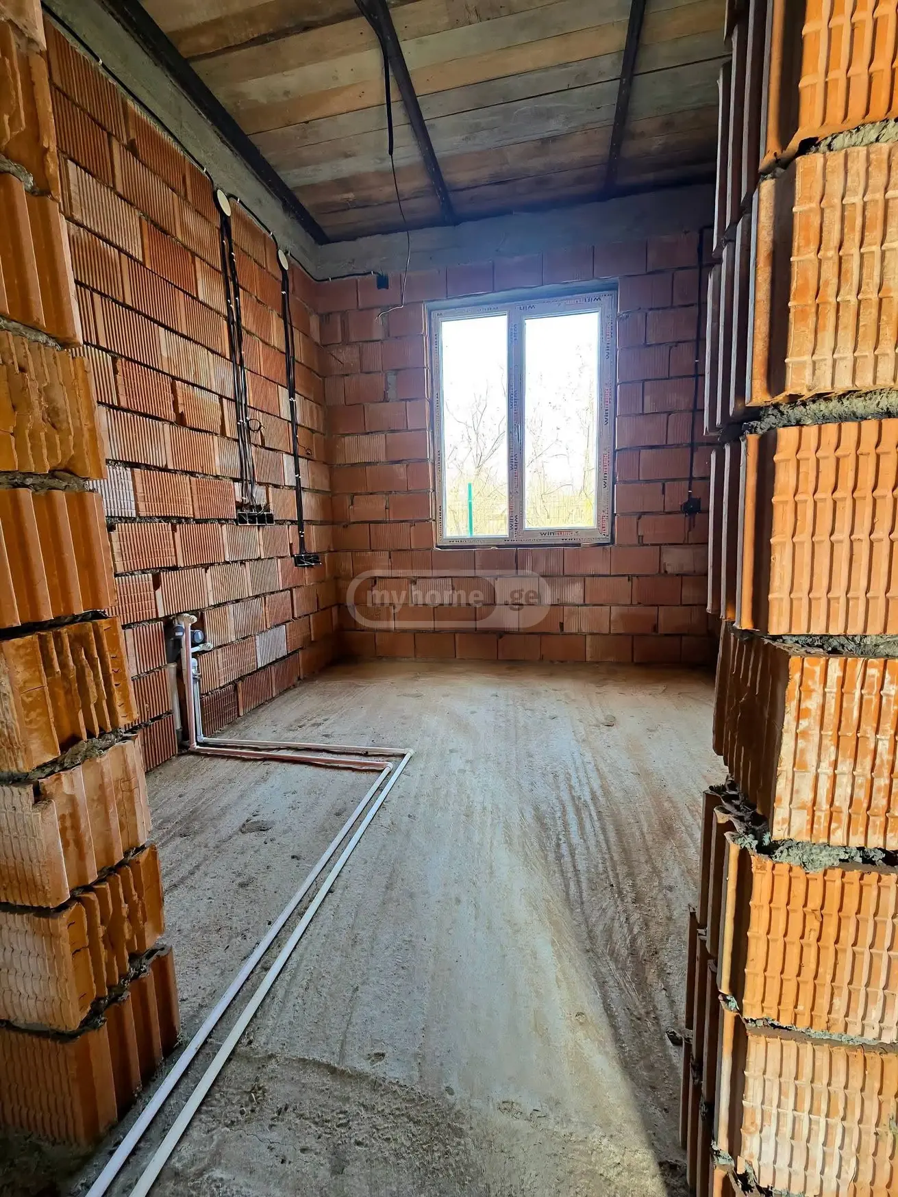 4 Room Private House For Sale view 3