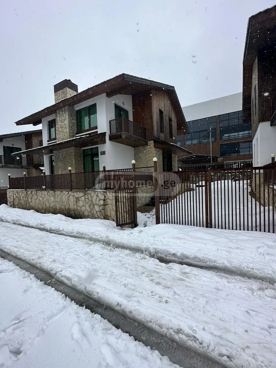 5 Room Country House For Sale view 16