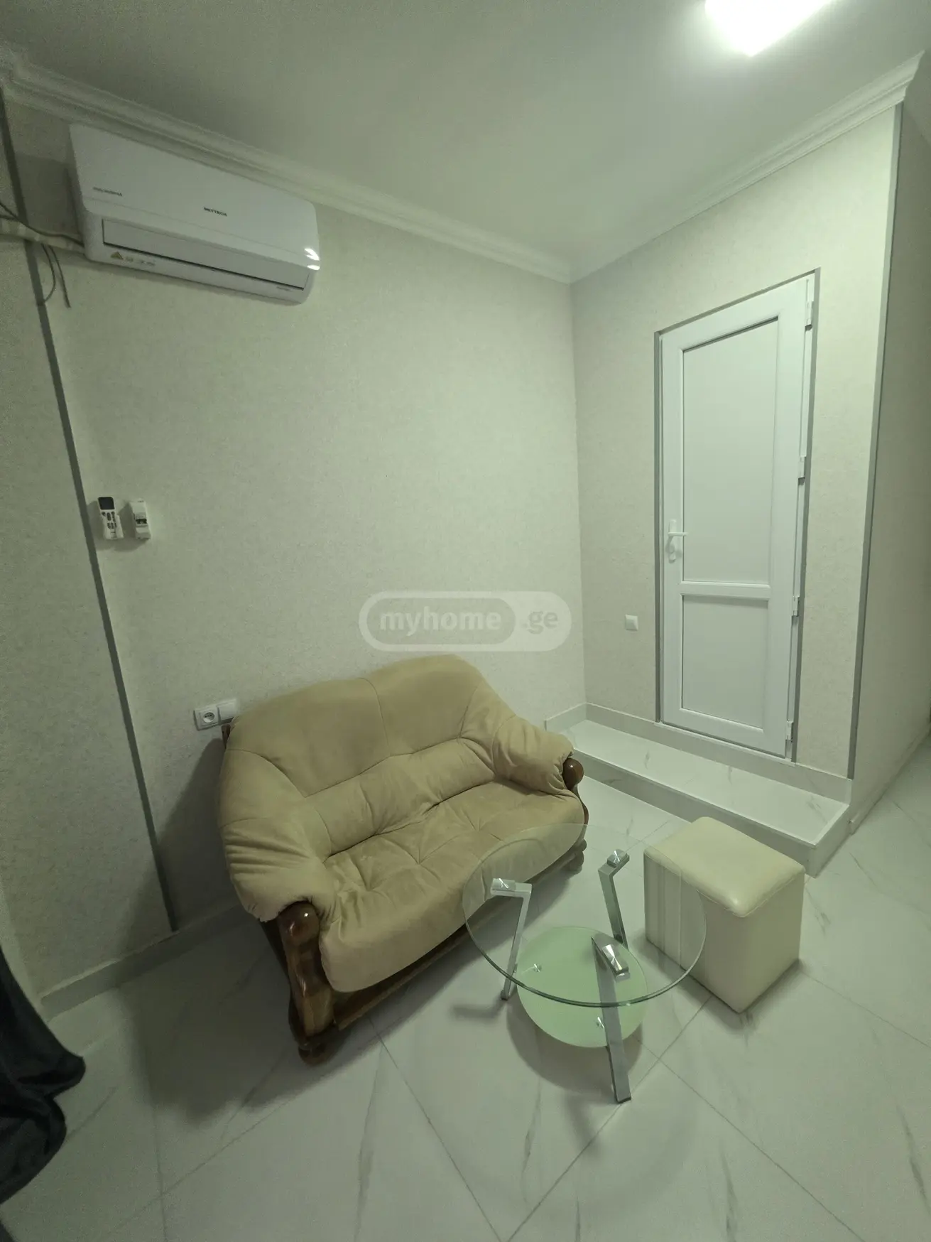 2 Room Apartment Daily Rent In Gori view 4