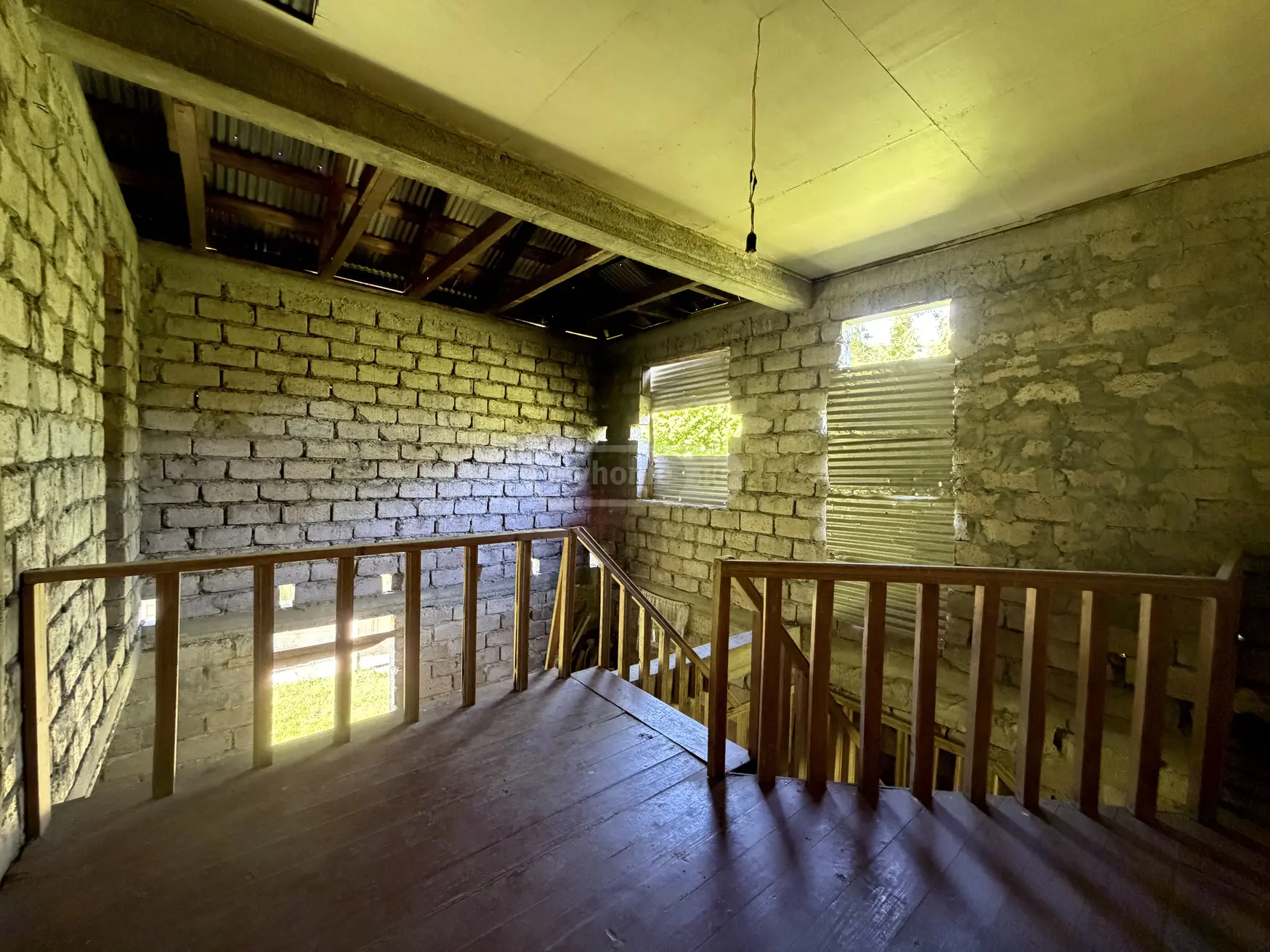 4 Room Private House For Sale view 3