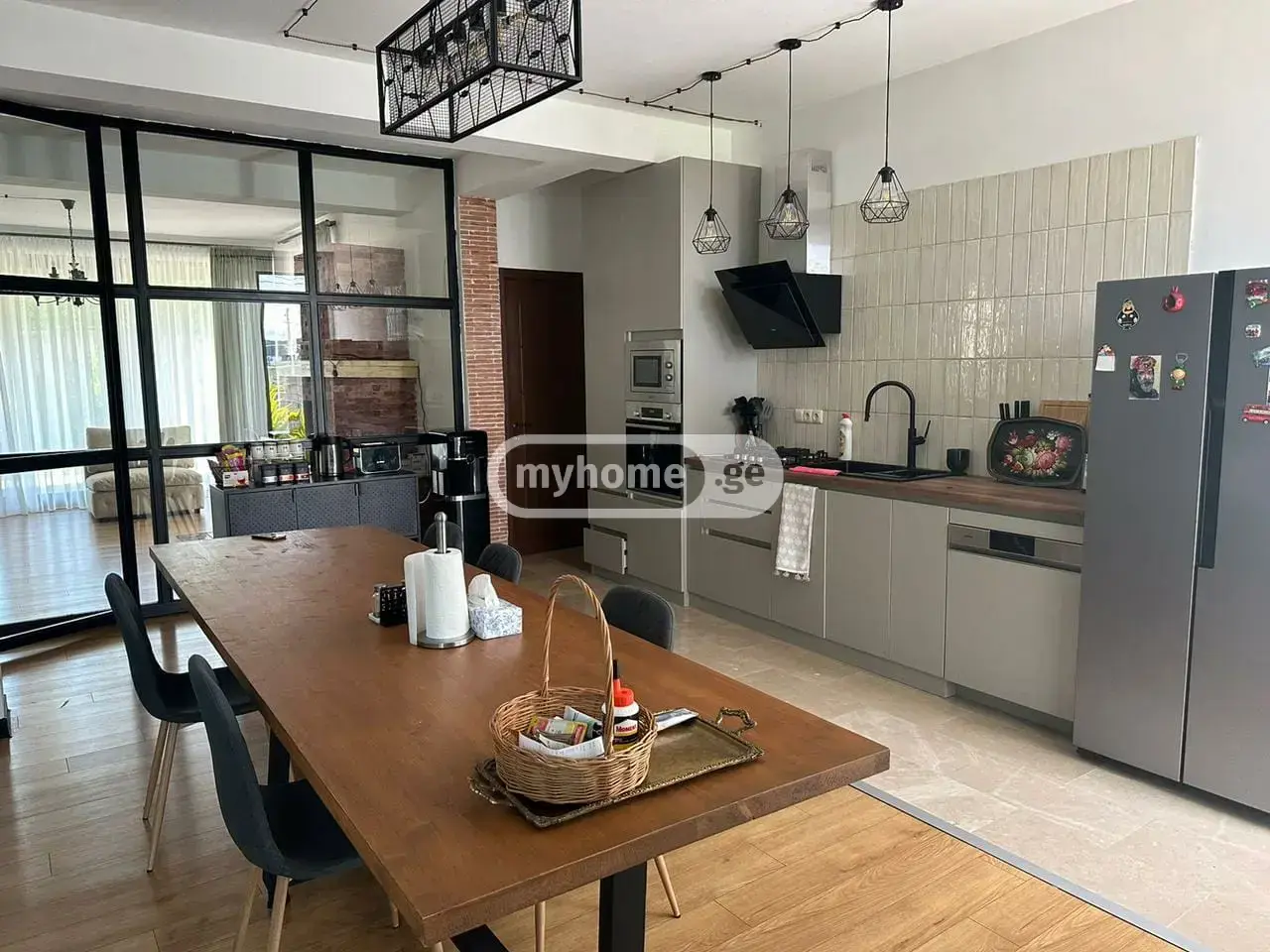 6 Room Private House For Rent In Sololaki view 3