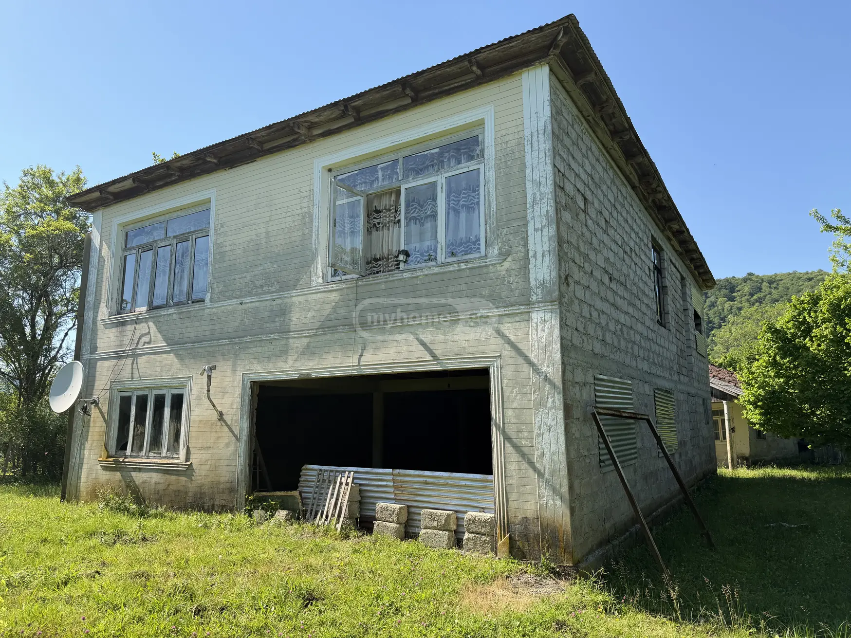 4 Room Private House For Sale view 1
